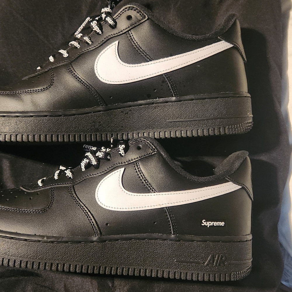 Nike Black and White Men's Shoes